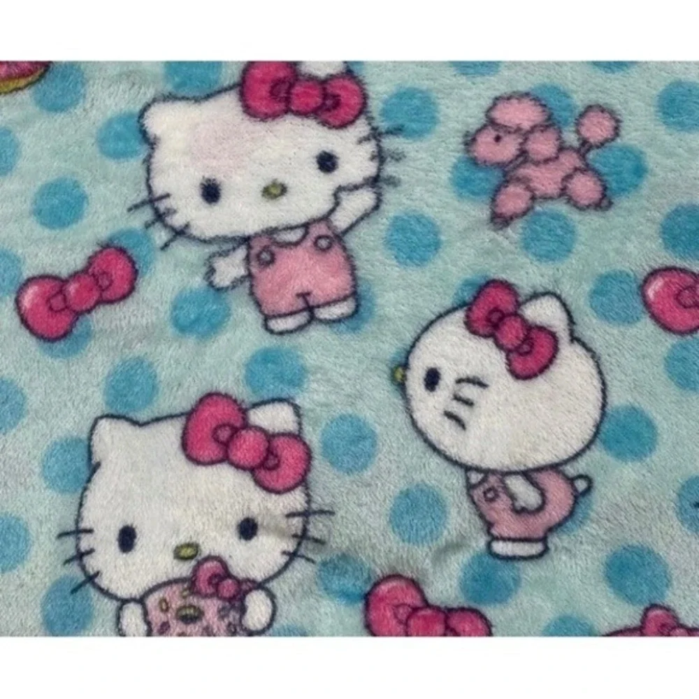 Hello Kitty Blanket‎